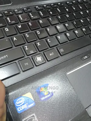 Laptop Toshiba Satellite C655D 4GB Intel Core I5 HDD 500GB