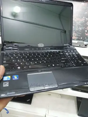 Laptop Toshiba Satellite C655D 4GB Intel Core I5 HDD 500GB