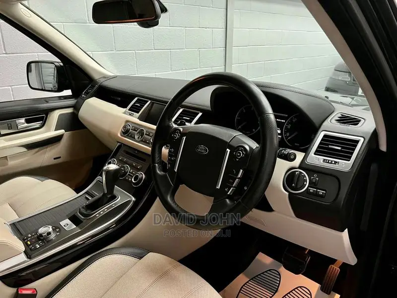Land Rover Range Rover Sport HSE 4x4 (5.0L 8cyl 6A) 2010 Black