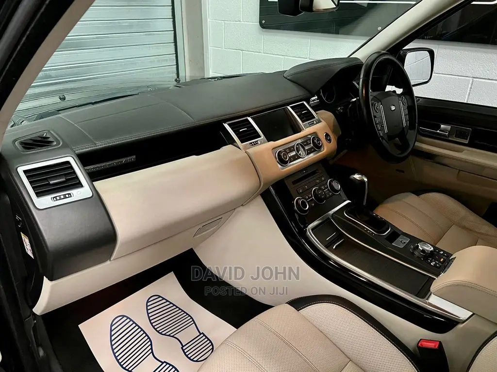 Land Rover Range Rover Sport HSE 4x4 (5.0L 8cyl 6A) 2010 Black