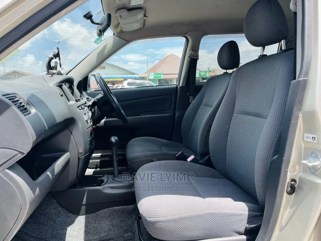Toyota Succeed 2005 Silver