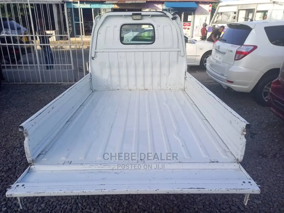 Suzuki Super Carry 2003 White