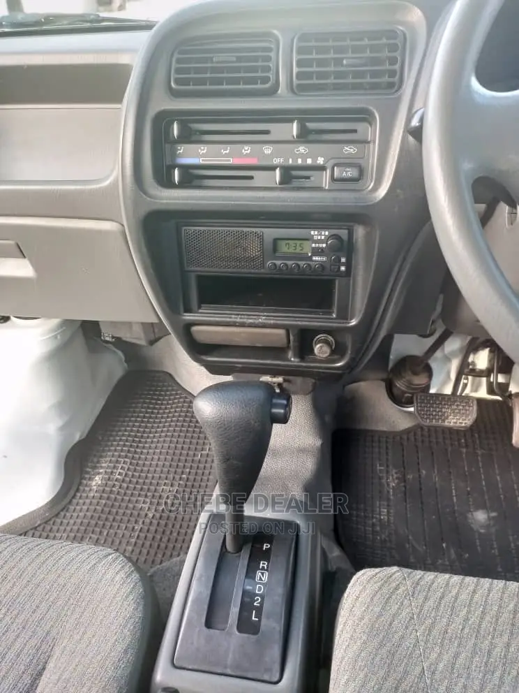 Suzuki Super Carry 2003 White