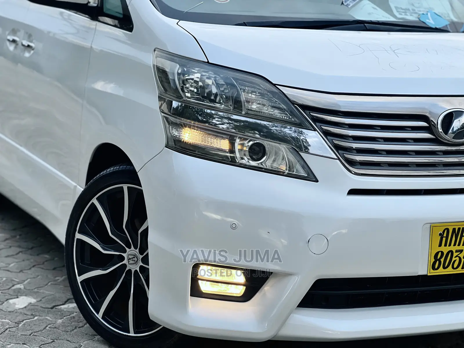Toyota Vellfire 2008 White