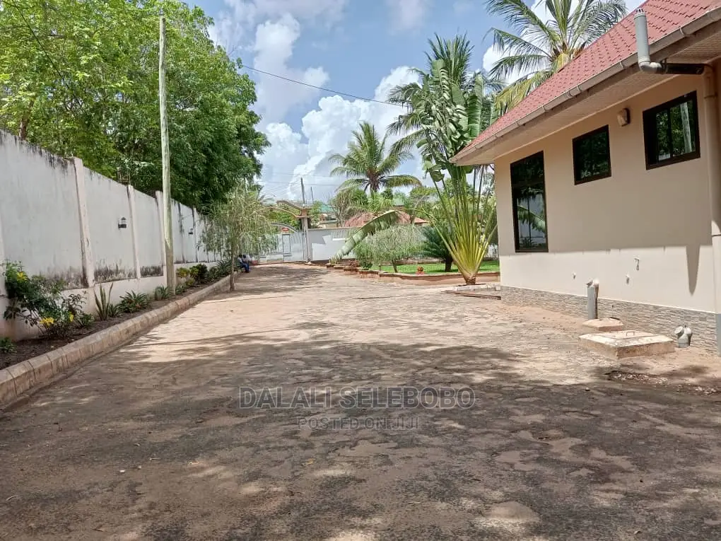 3bdrm House in Goba Kulangwa for Sale