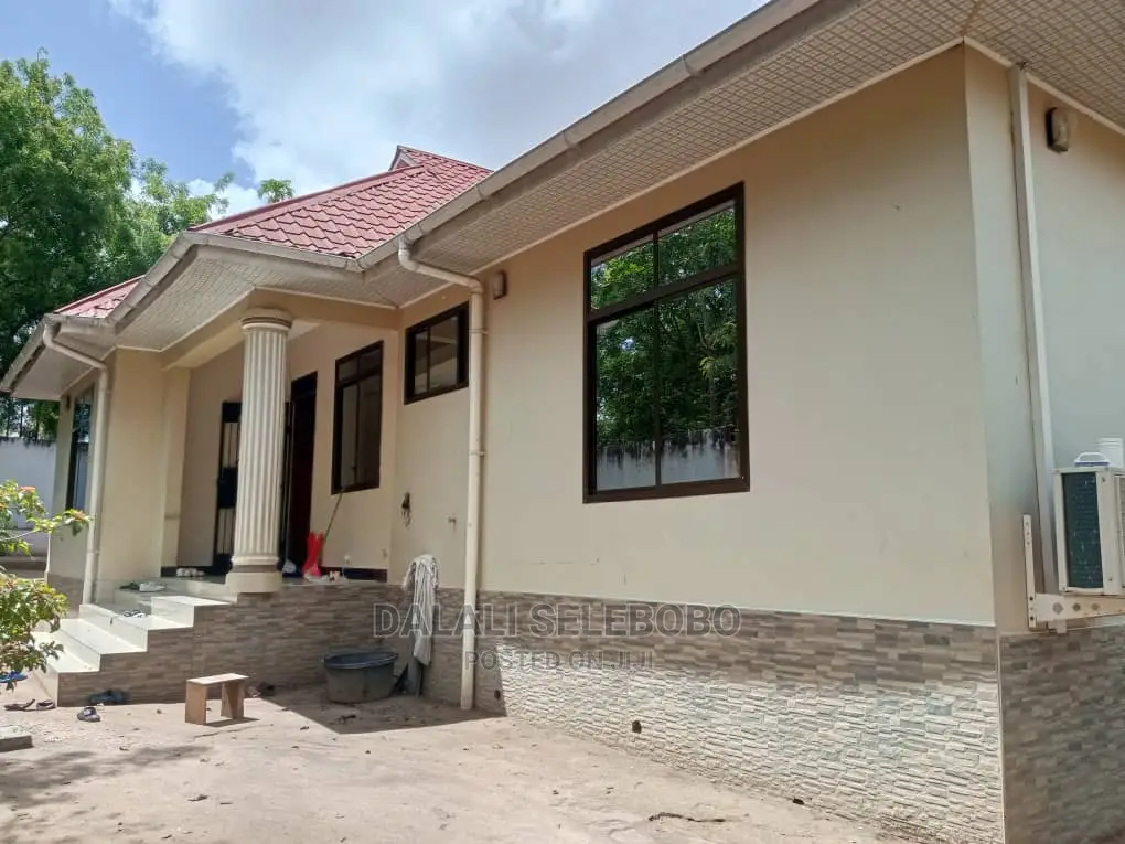 3bdrm House in Goba Kulangwa for Sale