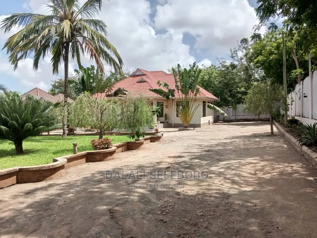 3bdrm House in Goba Kulangwa for Sale