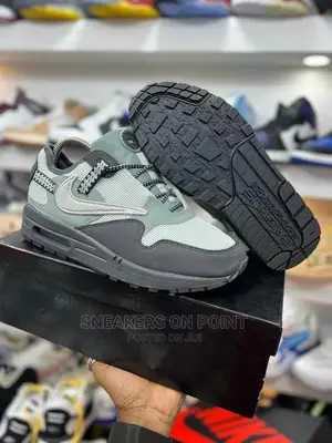 *Nike Travis Scott* *Airmax* *Size 40,41,42,43,44,45*