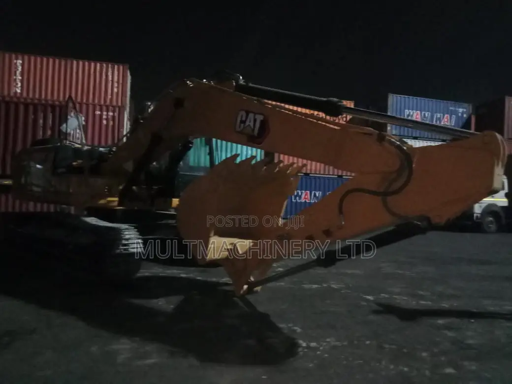 Bland New Caterpillar 323D3
