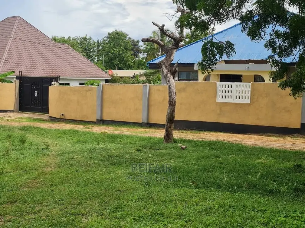 Kiwanja Kinauzwa Madale