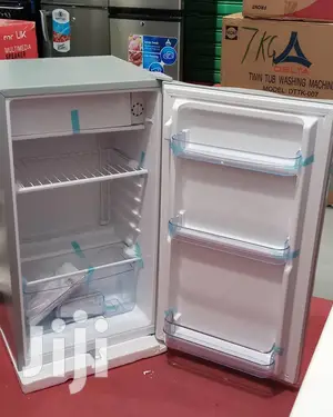 Boss Fridge Litre 90