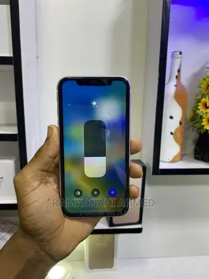 Apple iPhone XR 128 GB White