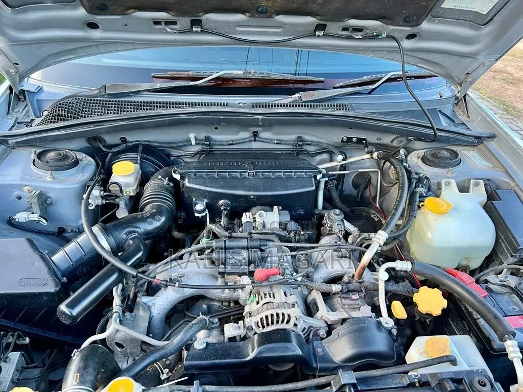 Subaru Forester 2004 Silver