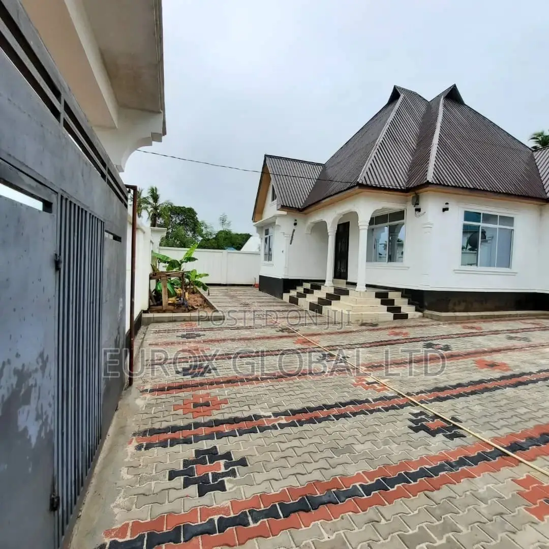 Furnished 3bdrm House in a S Estate, Temeke for Sale