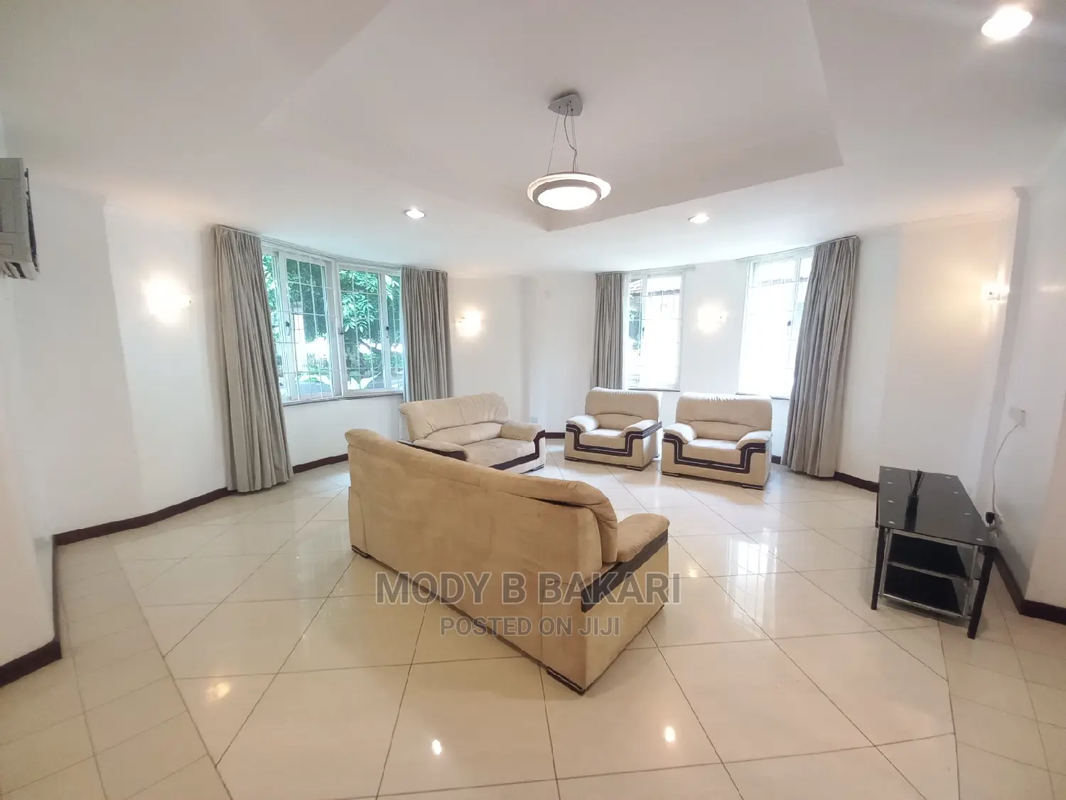 Furnished 4bdrm Villa in Kinondoni for Rent