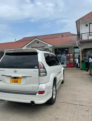 Toyota Land Cruiser Prado 2007 White