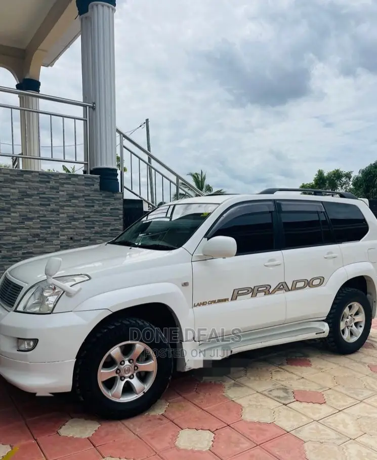 Toyota Land Cruiser Prado 2007 White