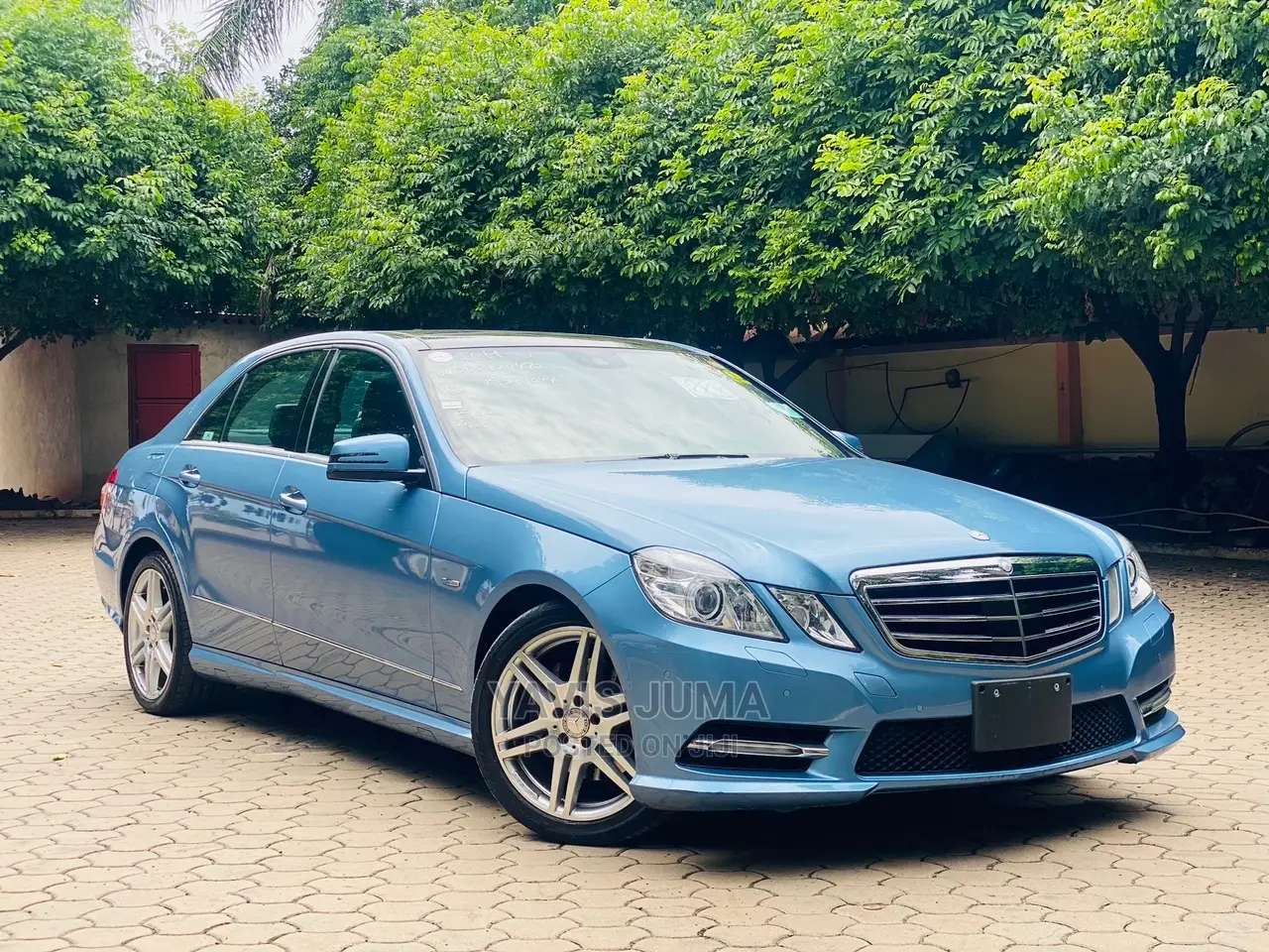 Mercedes-Benz E250 2012 Blue