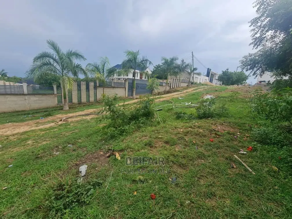 Kiwanja Kinauzwa Salasala