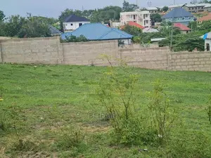 Kiwanja Kinauzwa Salasala