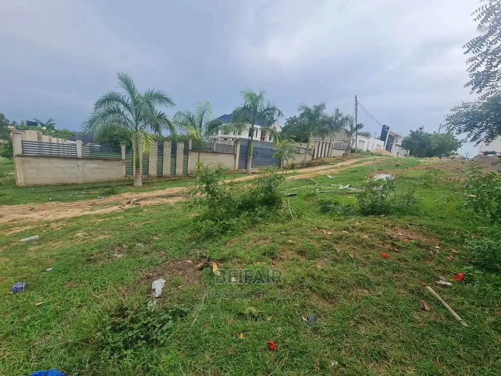 Kiwanja Kinauzwa Salasala