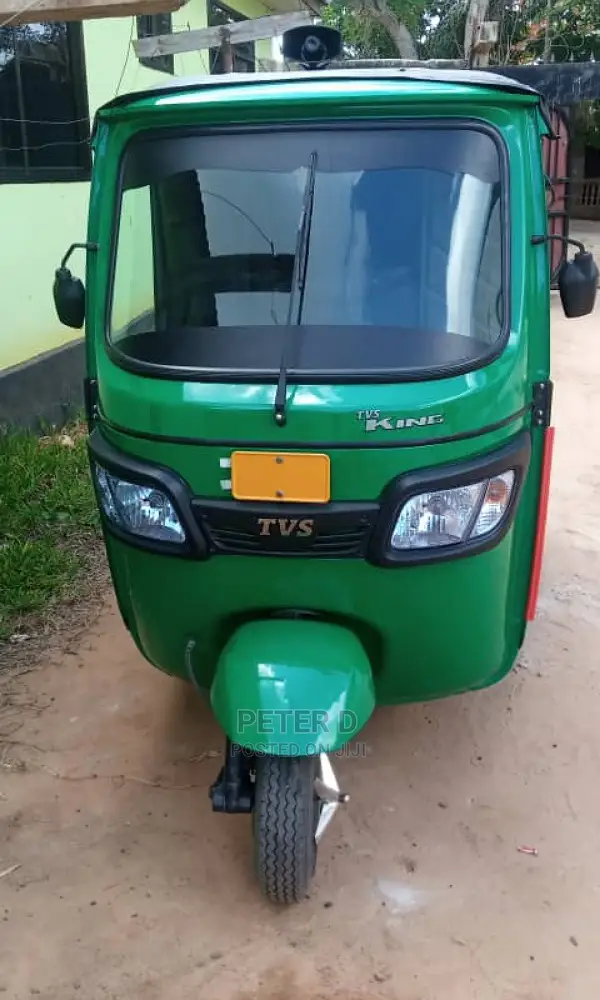 New TVS King Deluxe Plus iTouch Start 2023 Green