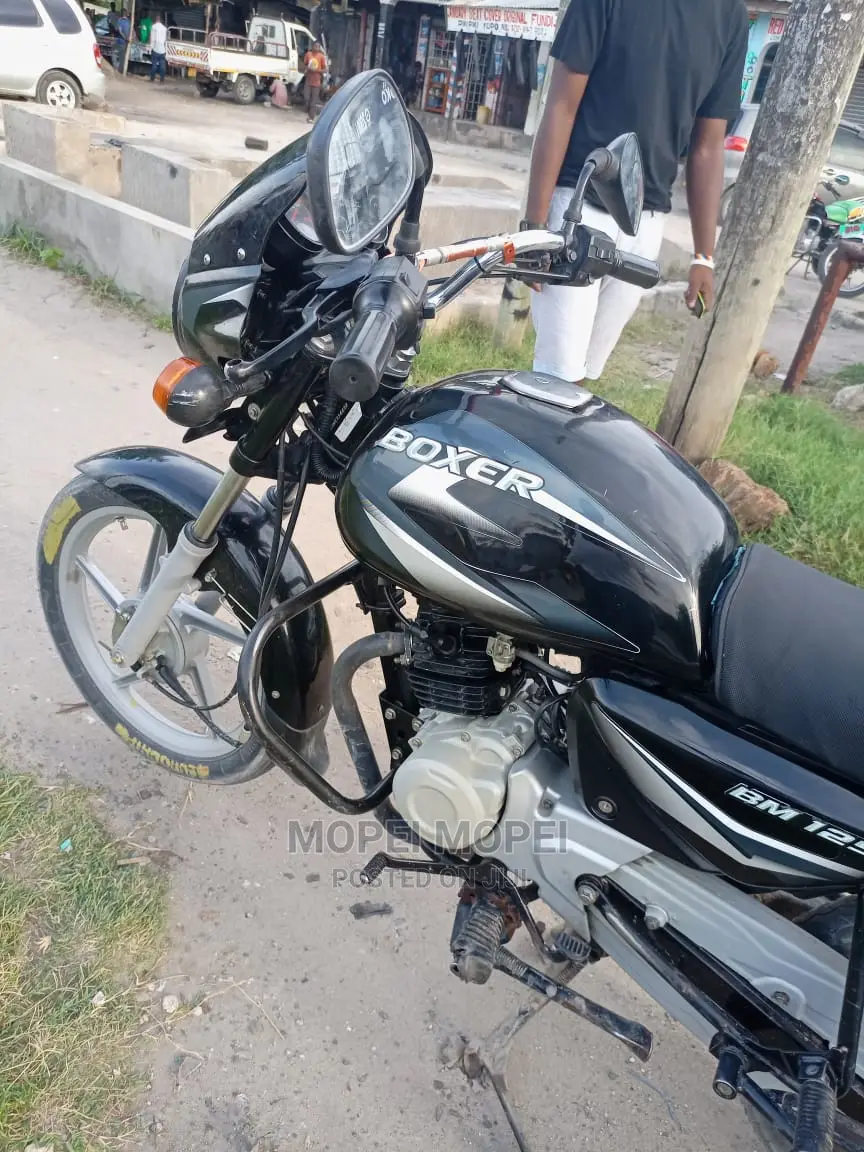 Bajaj Boxer 125 2022 Black