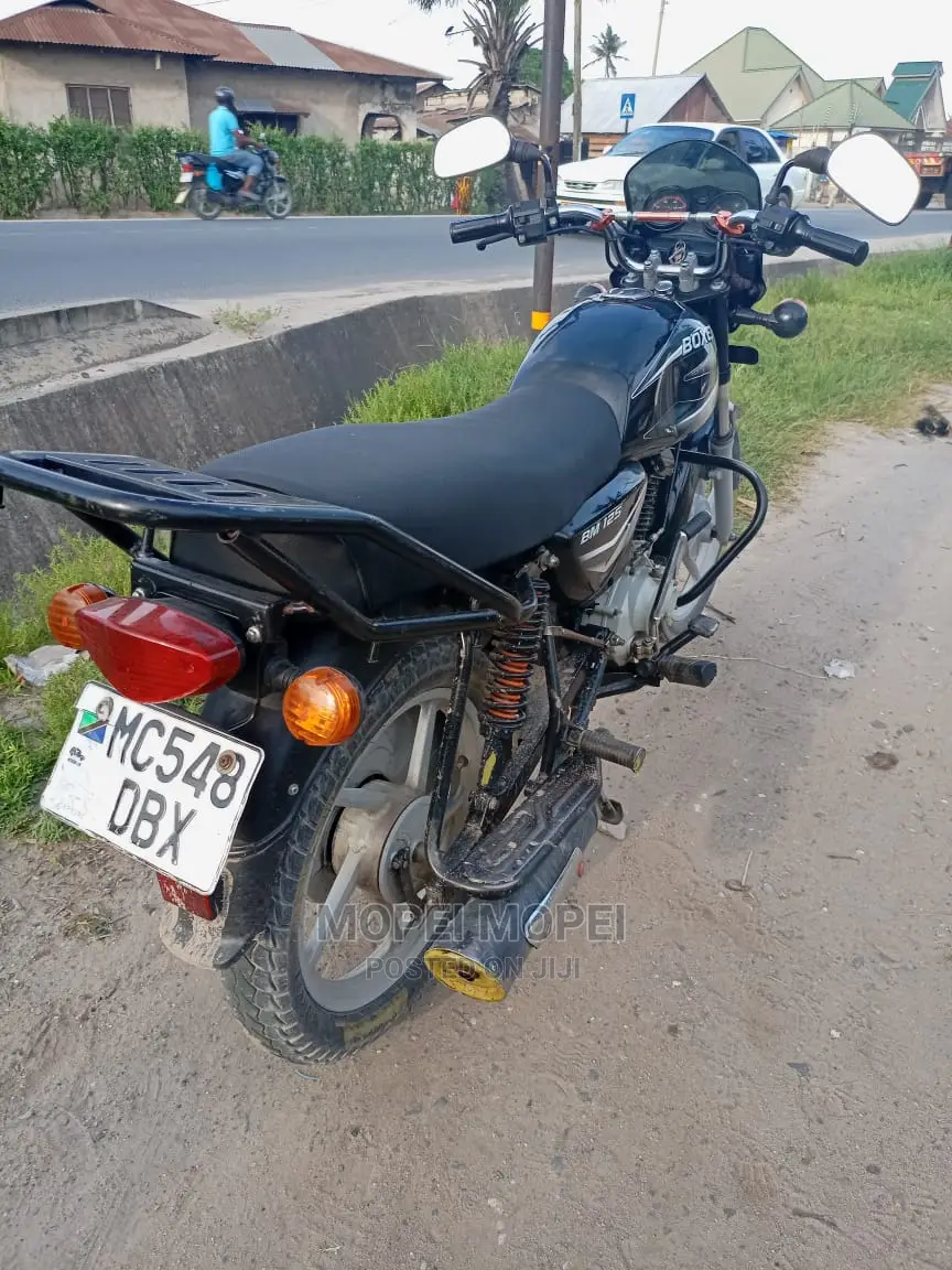 Bajaj Boxer 125 2022 Black