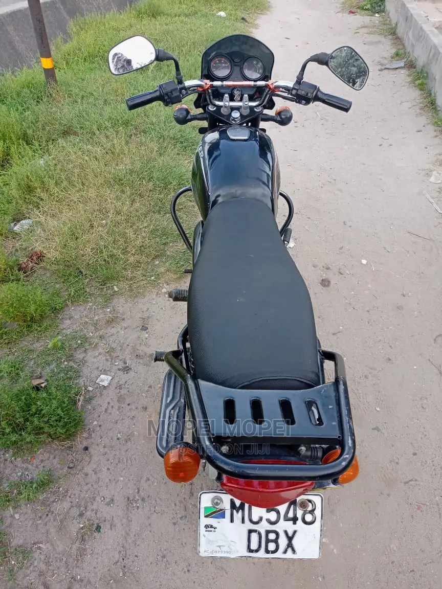 Bajaj Boxer 125 2022 Black
