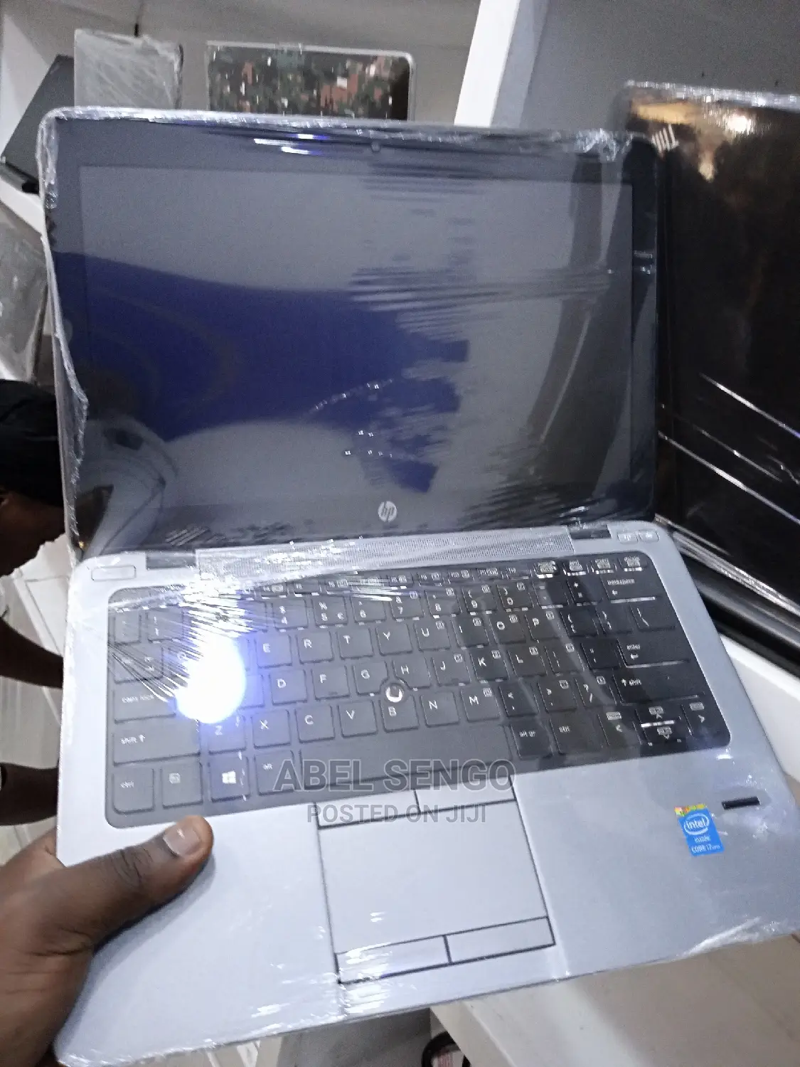 Laptop HP EliteBook 820 G3 8GB Intel Core I7 HDD+SSD 500GB