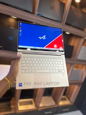 New Laptop Lenovo Yoga 910 8GB Intel Core I7 SSD 512GB