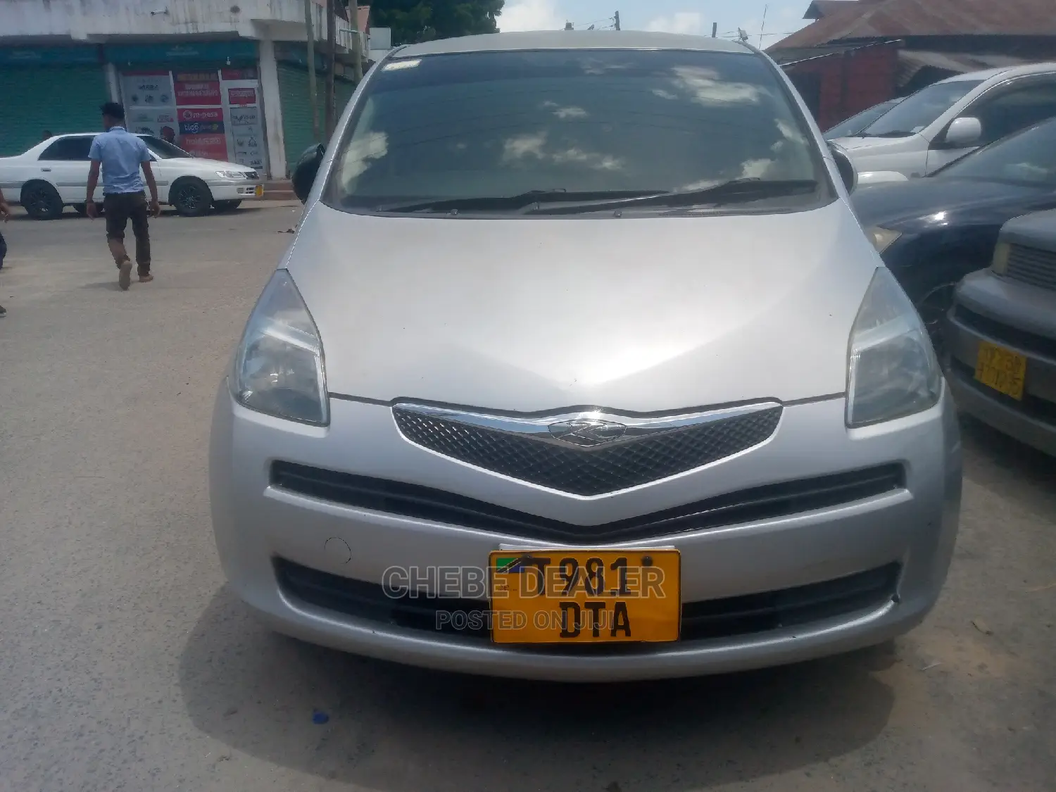 Toyota Ractis 1.3 FWD 2005 Silver