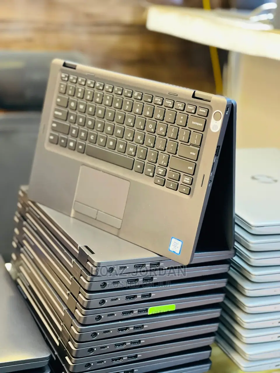 New Laptop Dell Vostro DVCI310 8GB Intel Core I7 HDD 1T