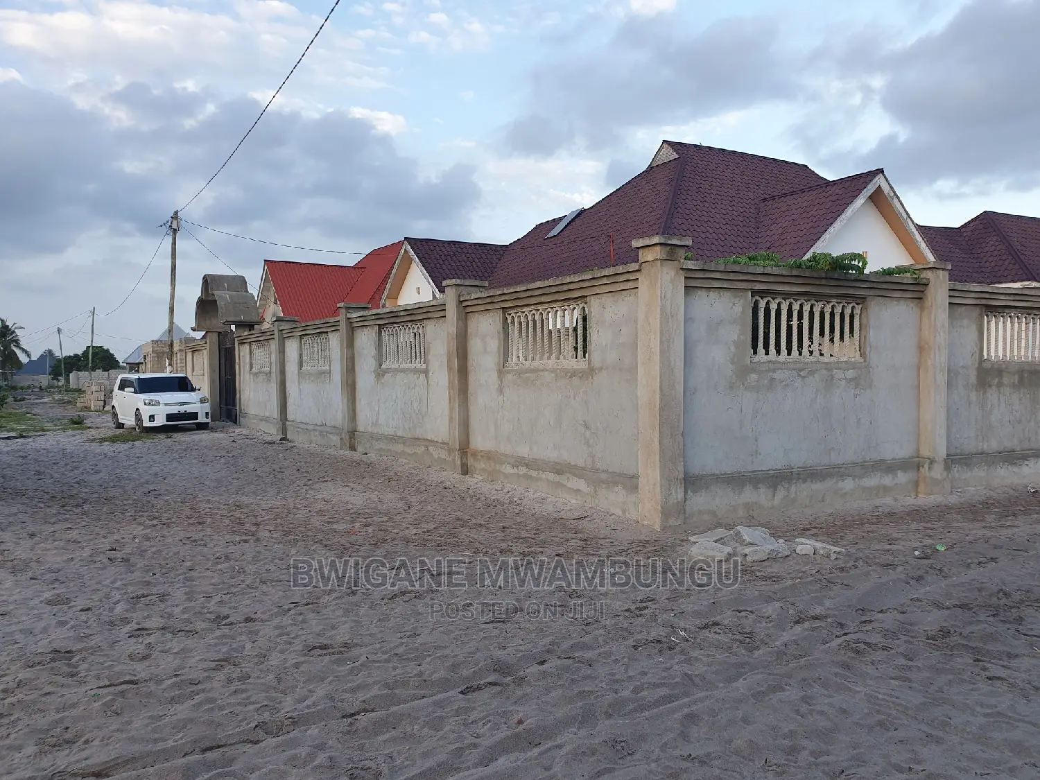 Furnished 6bdrm Apartment in Kisemvule Shule, Vikindu for Sale