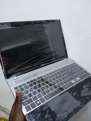 Laptop Acer Aspire V5-573p 4GB Intel Core I3 HDD 320GB
