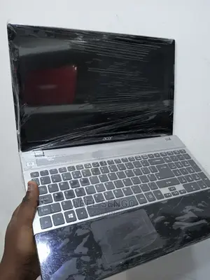 Laptop Acer Aspire V5-573p 4GB Intel Core I3 HDD 320GB