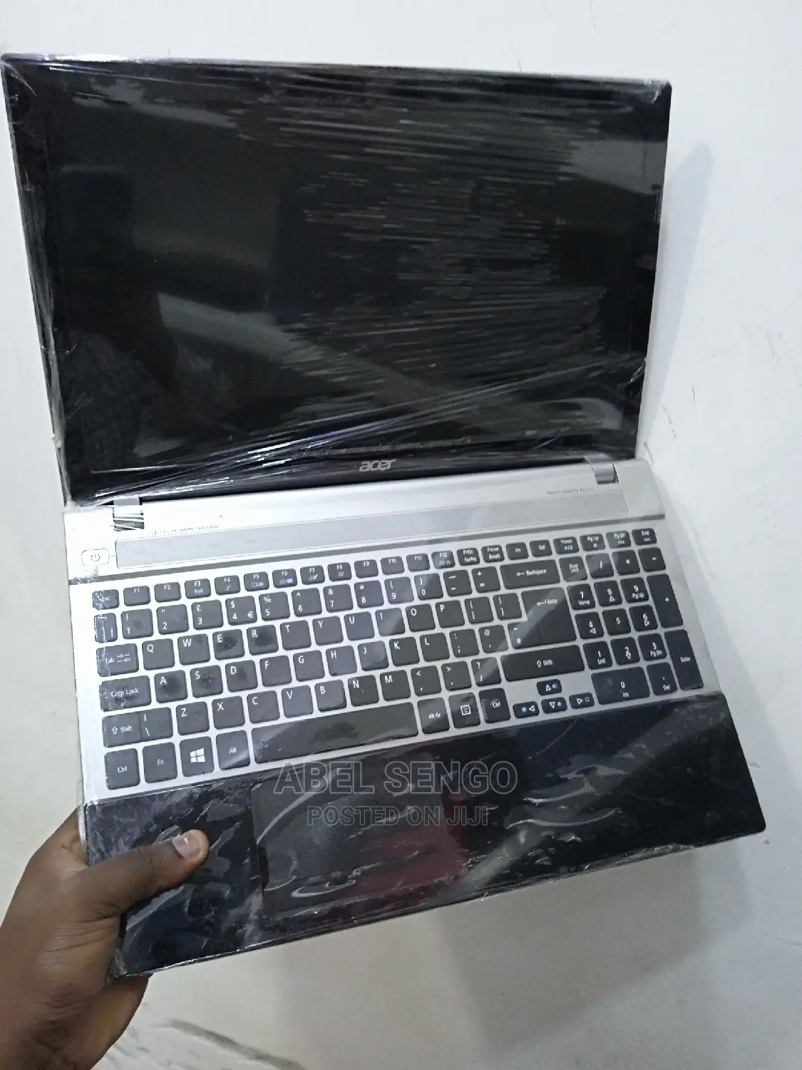 Laptop Acer Aspire V5-573p 4GB Intel Core I3 HDD 320GB