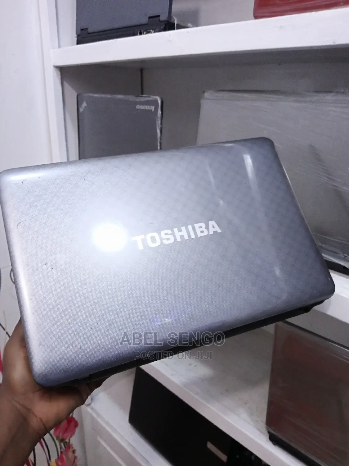 Laptop Toshiba Satellite C655 4GB Intel Core I3 HDD 320GB