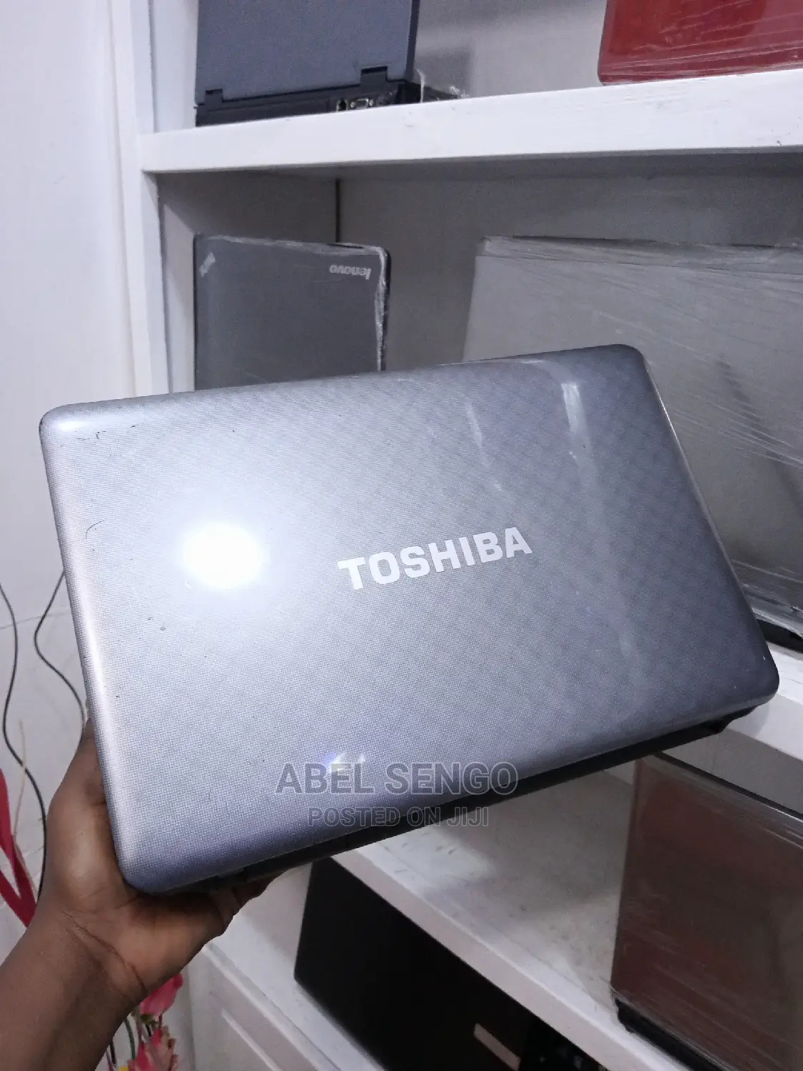 Laptop Toshiba Satellite C655 4GB Intel Core I3 HDD 320GB