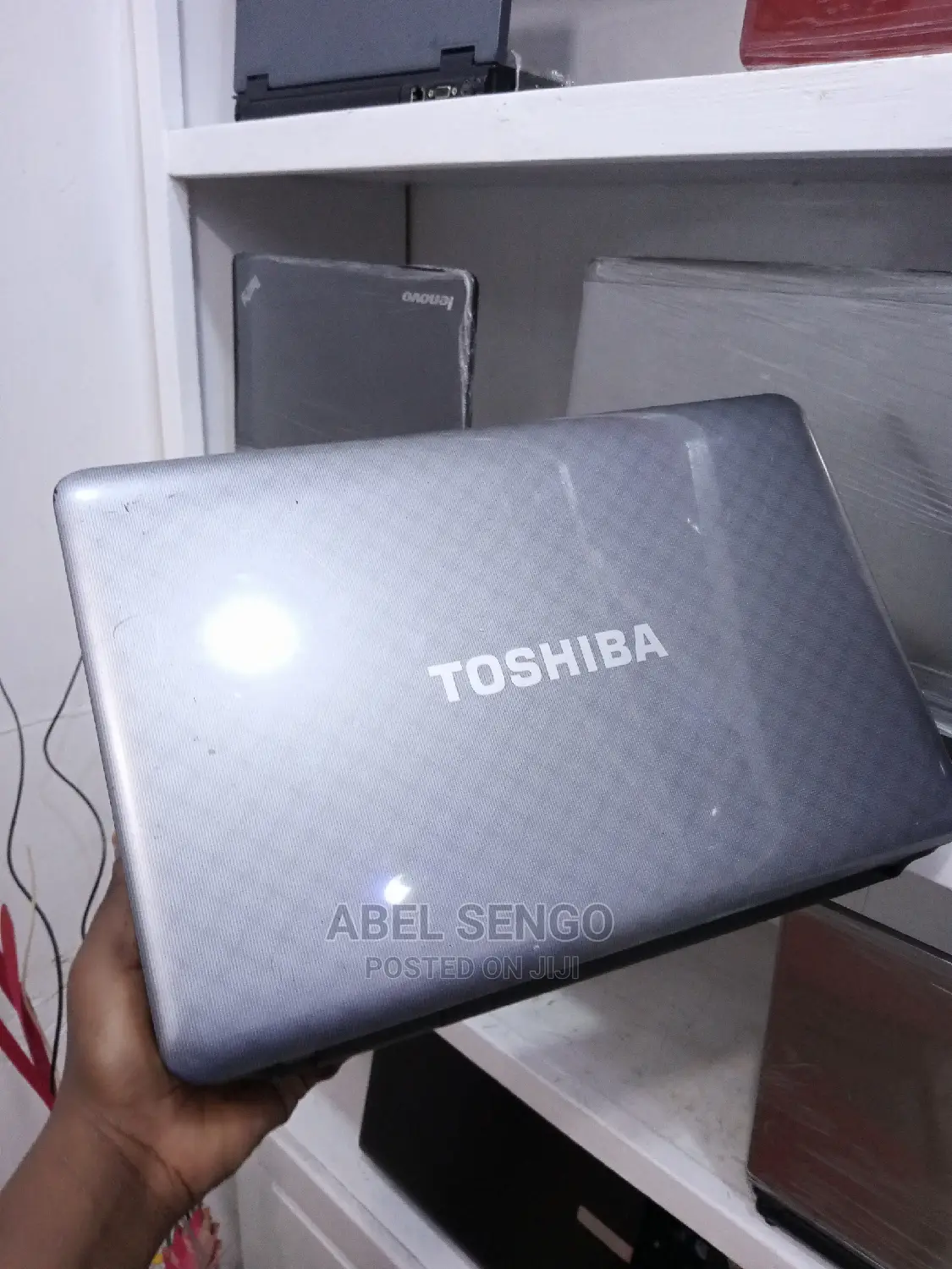 Laptop Toshiba Satellite C655 4GB Intel Core I3 HDD 320GB