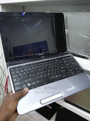 Laptop Toshiba Satellite C655 4GB Intel Core I3 HDD 320GB