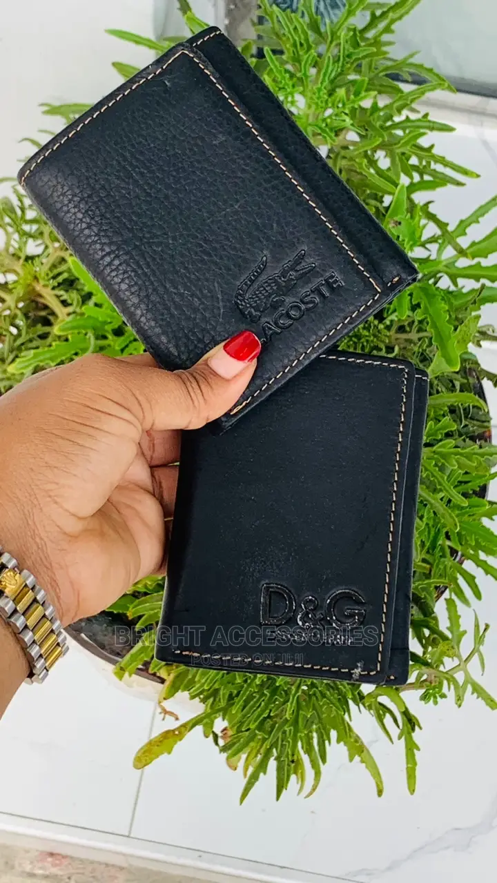 Wallets Za Ngozi