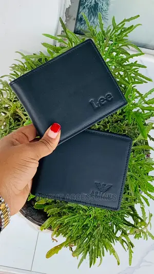 Wallets Za Ngozi