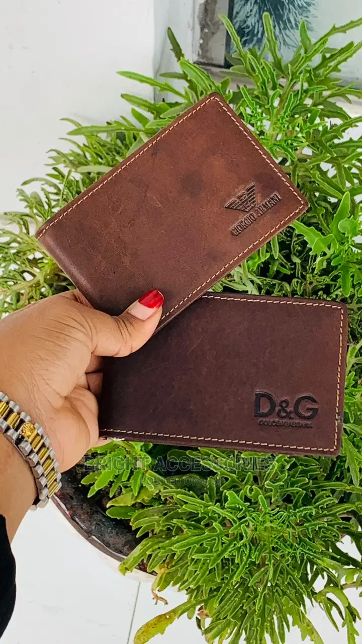 Wallets Za Ngozi