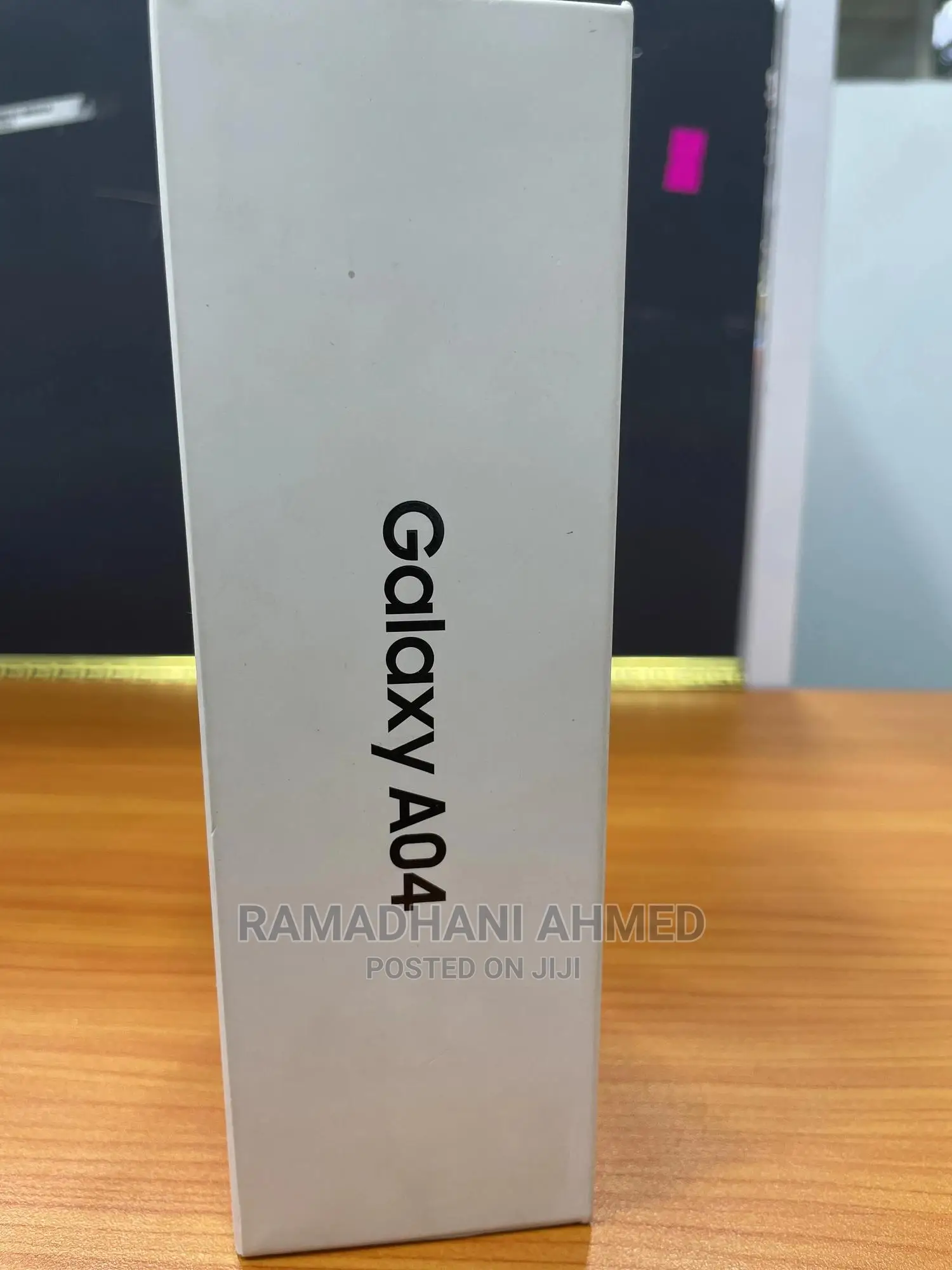 New Samsung Galaxy A04 64 GB Black