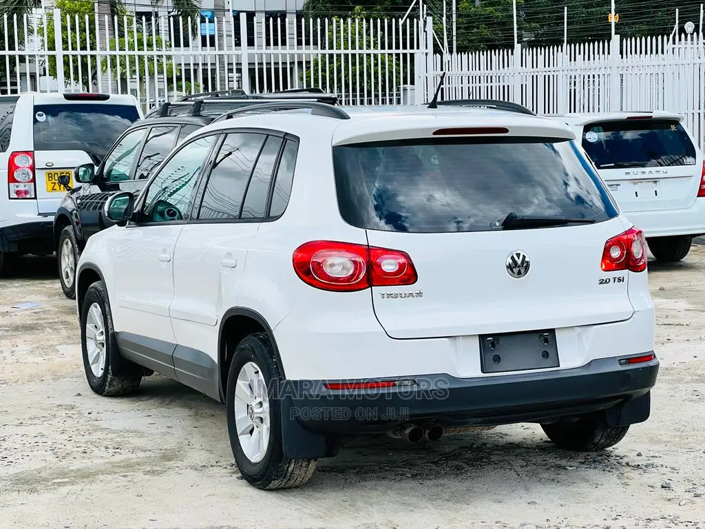 Volkswagen Tiguan 2009 White