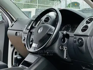 Volkswagen Tiguan 2009 White