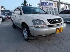 Toyota Harrier 1999 White