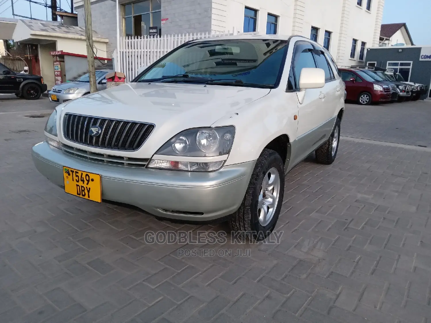 Toyota Harrier 1999 White