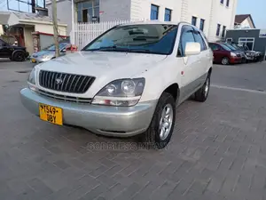 Toyota Harrier 1999 White